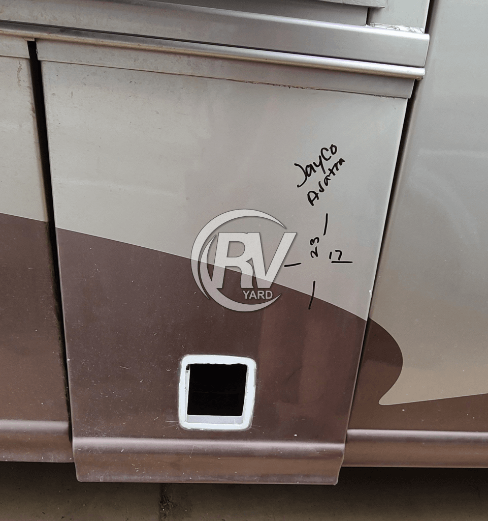 Used 2005 Jayco Avatar Compartment Door Doors